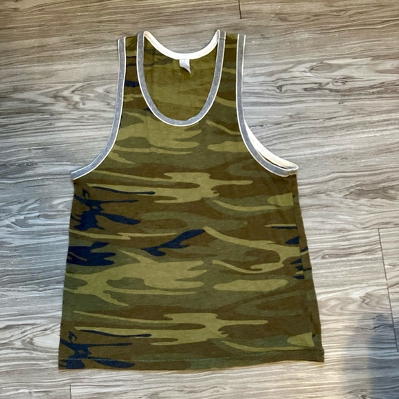 Camo muscle tank - Picture 1 of 1